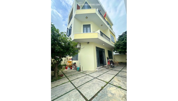 Nhà 3 tầng kiên cố gần KĐT Vĩnh Điềm Trung – sân đậu 2 ô tô – giá tốt 4.5 tỷ